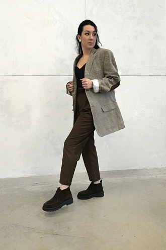 Mini brown