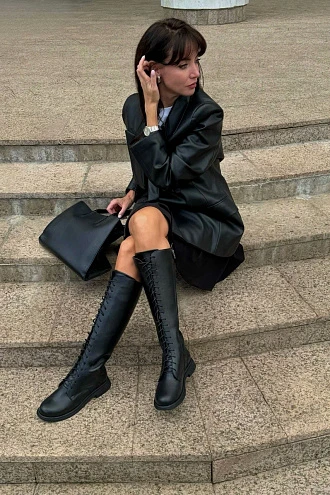 Selena black