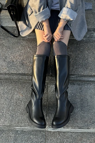 Natali black