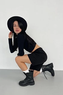 Karla black