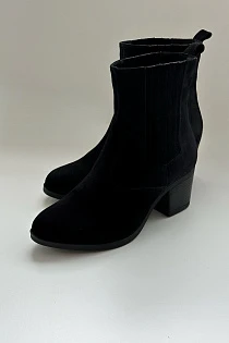 Kazaki dakota black