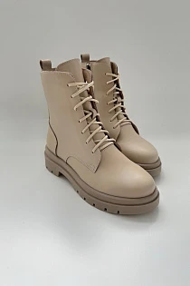 Madonna beige