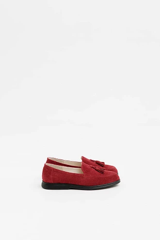 Hilari ks red