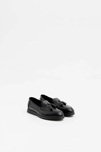 Hilari ks black 