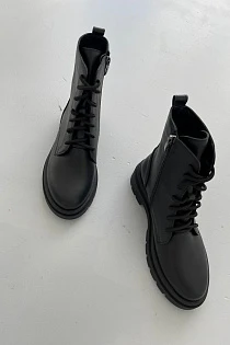 Madonna black