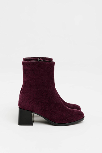 Amelia burgundy