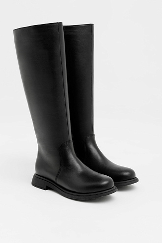 Natali black lago