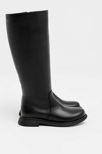 Natali black lago