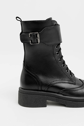 Darsi black
