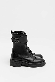 Darsi black