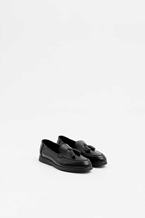Hilari ks black 